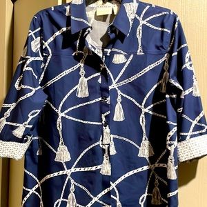 Chico’s navy nautical 3/4 sleeve no iron blouse. Size 2 (L/12) $15